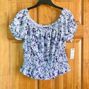Women’s new with tags size Large purple and white floral crop top